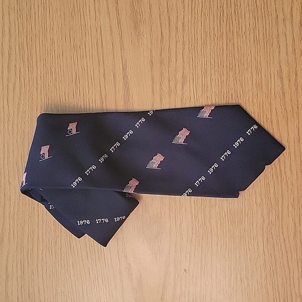 Vintage mens tie, 56 inch